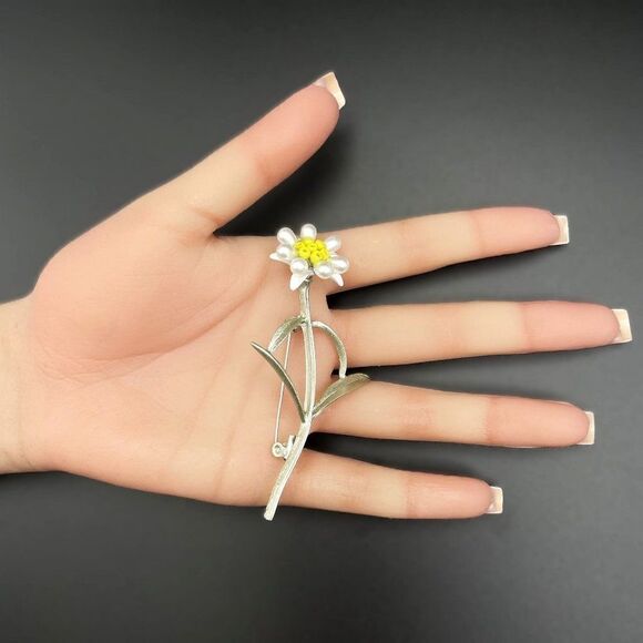 Silver with White Pearl Beaded and Enamel Stemmed Daisy Flower Pin Back Brooch - Picture 8 of 8